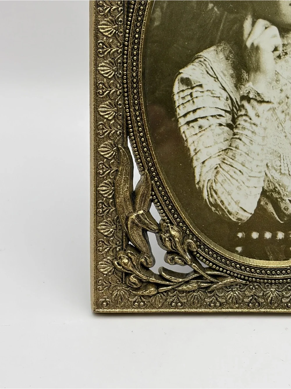 Victorian Style Antique Brass Metal Photo Frame Ornate Flower & Ribbon Design